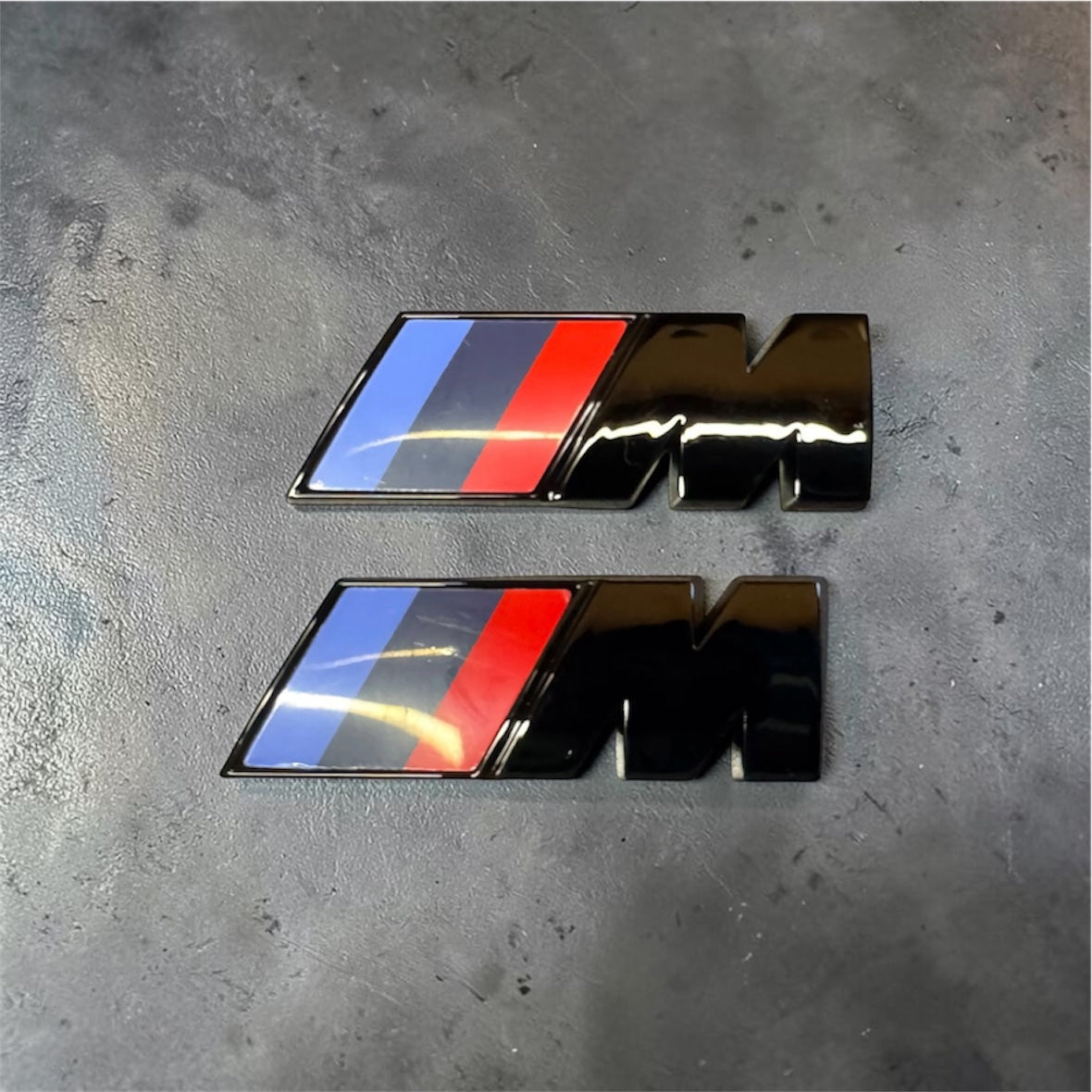 2x BMW M Sport Emblem Gloss Black Sticker Side Wing Fender Badge 45x15mm